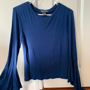 Long sleeve top with flow sleeves